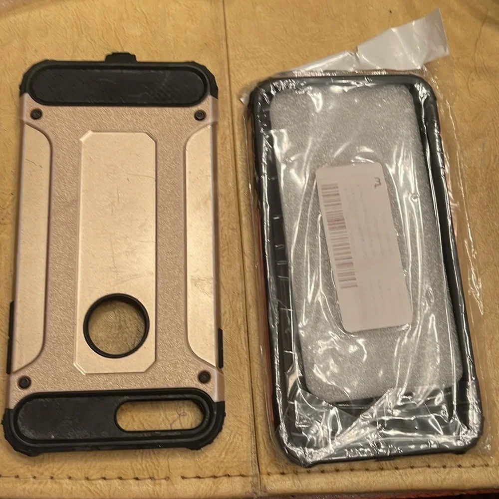🔴or🌼FLASH SALE!CELLPHONE OUTER PROTECTION CASES.(2)I-8 PLUS1RED/BLk NWOT,Gold/Bk